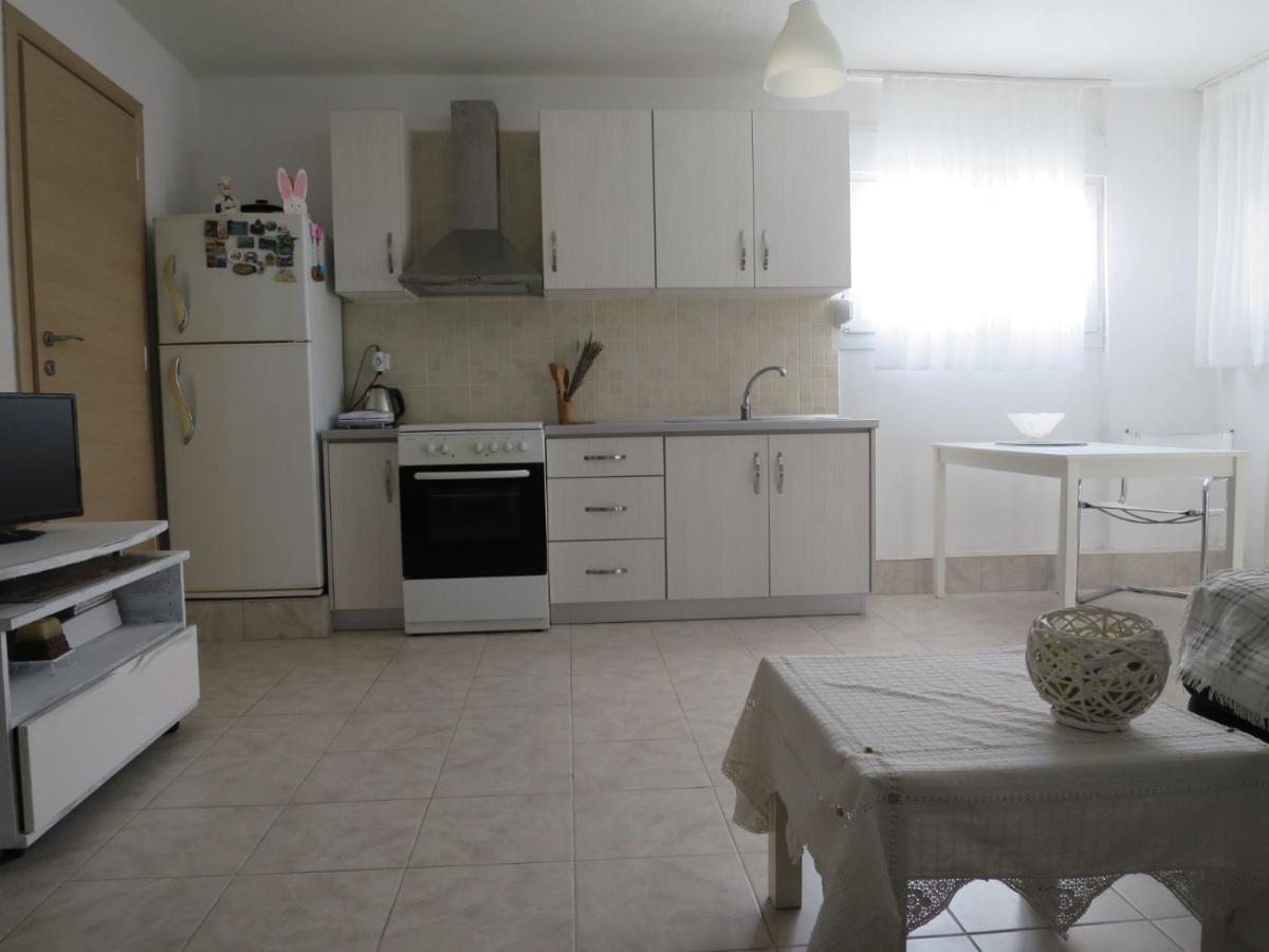 Guesthouse With Garden Komotini Exteriör bild