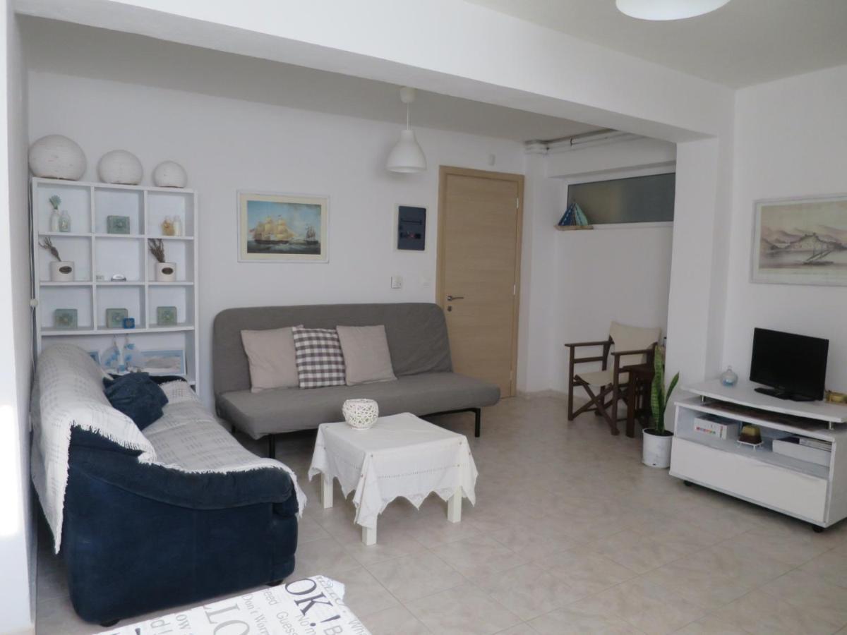 Guesthouse With Garden Komotini Exteriör bild