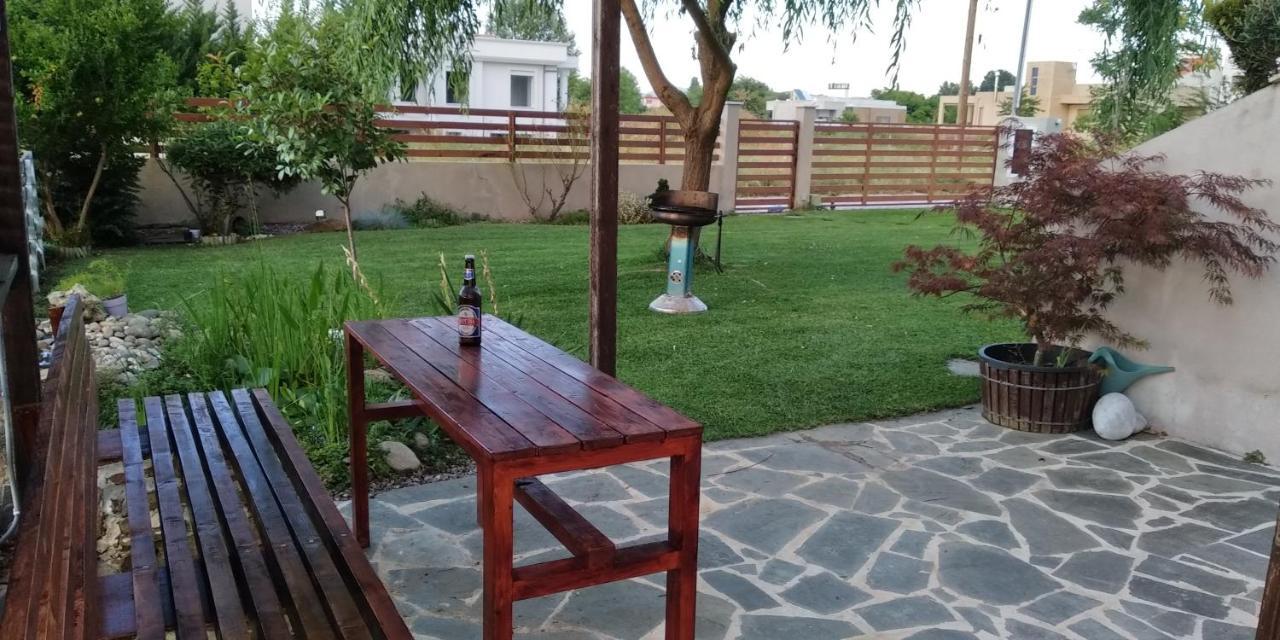 Guesthouse With Garden Komotini Exteriör bild
